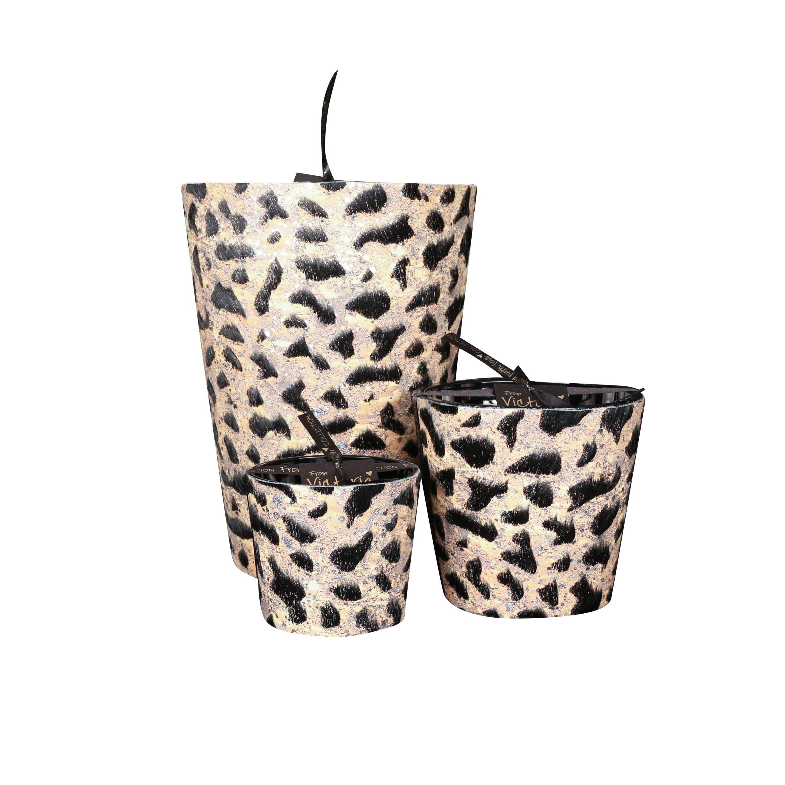 Victoria-With-Love-Geurkaars-2-scaled Limited Edition Black 3370g