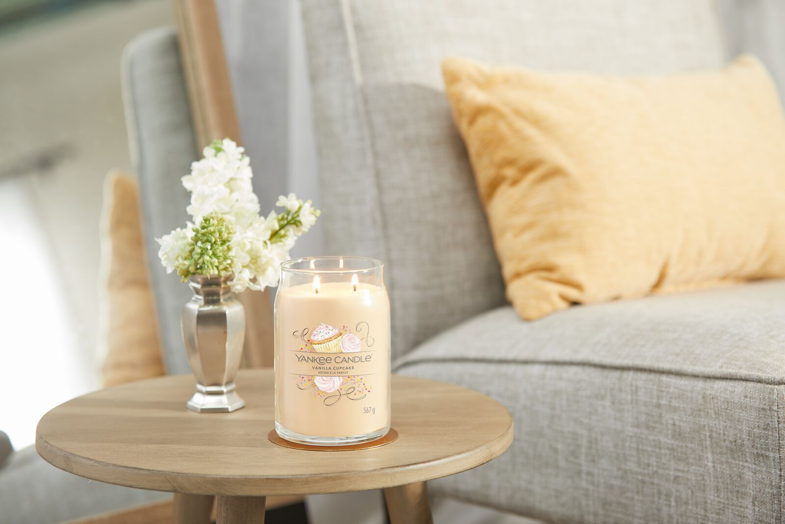 Vanilla_Cupcake_Large_2-1 Vanilla Cupcake Signature Jar 567g 2-Docht