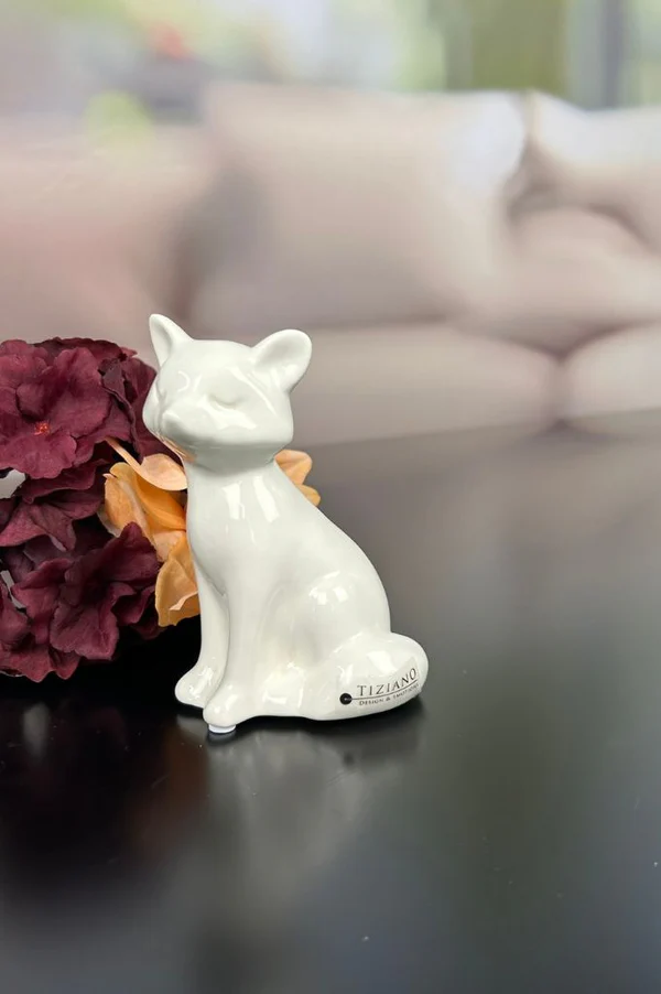 Fuchskind Roxy sitzend 12cm cremeweiß katzenfigur, keramikstatue, weiße skulptur, dekorationsobjekt, Tiziano