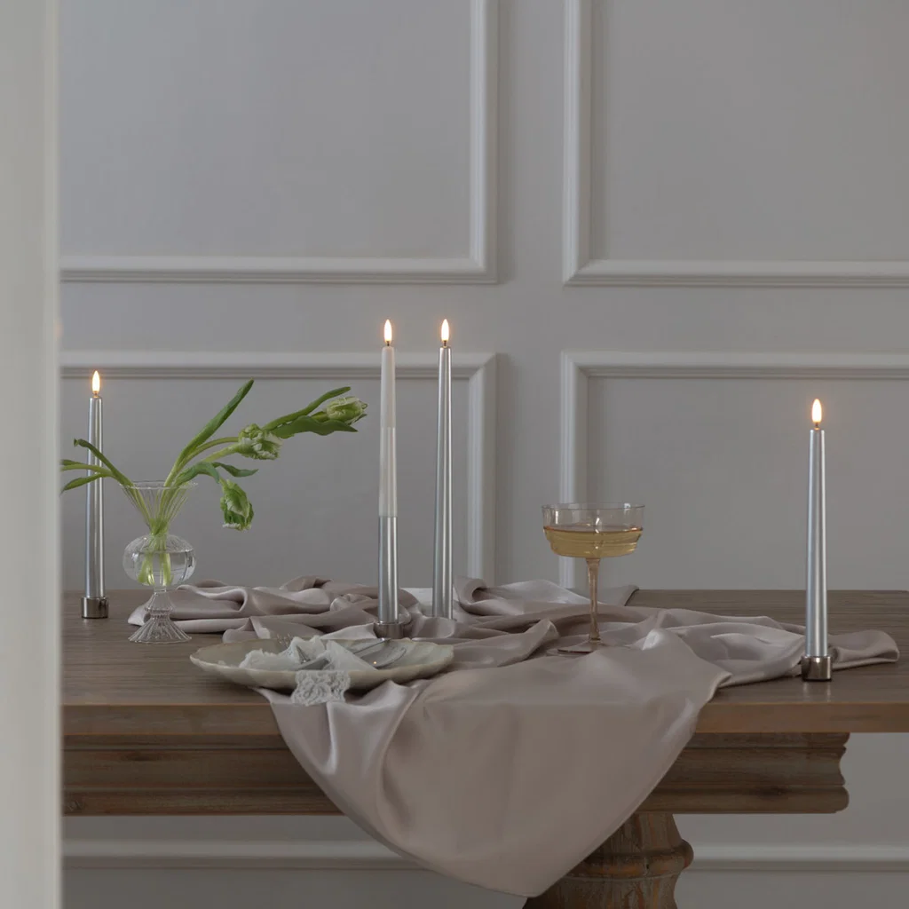 Tischdecke, Stofftischdecke, Kandelaber, Teelicht, Blumen-Deko