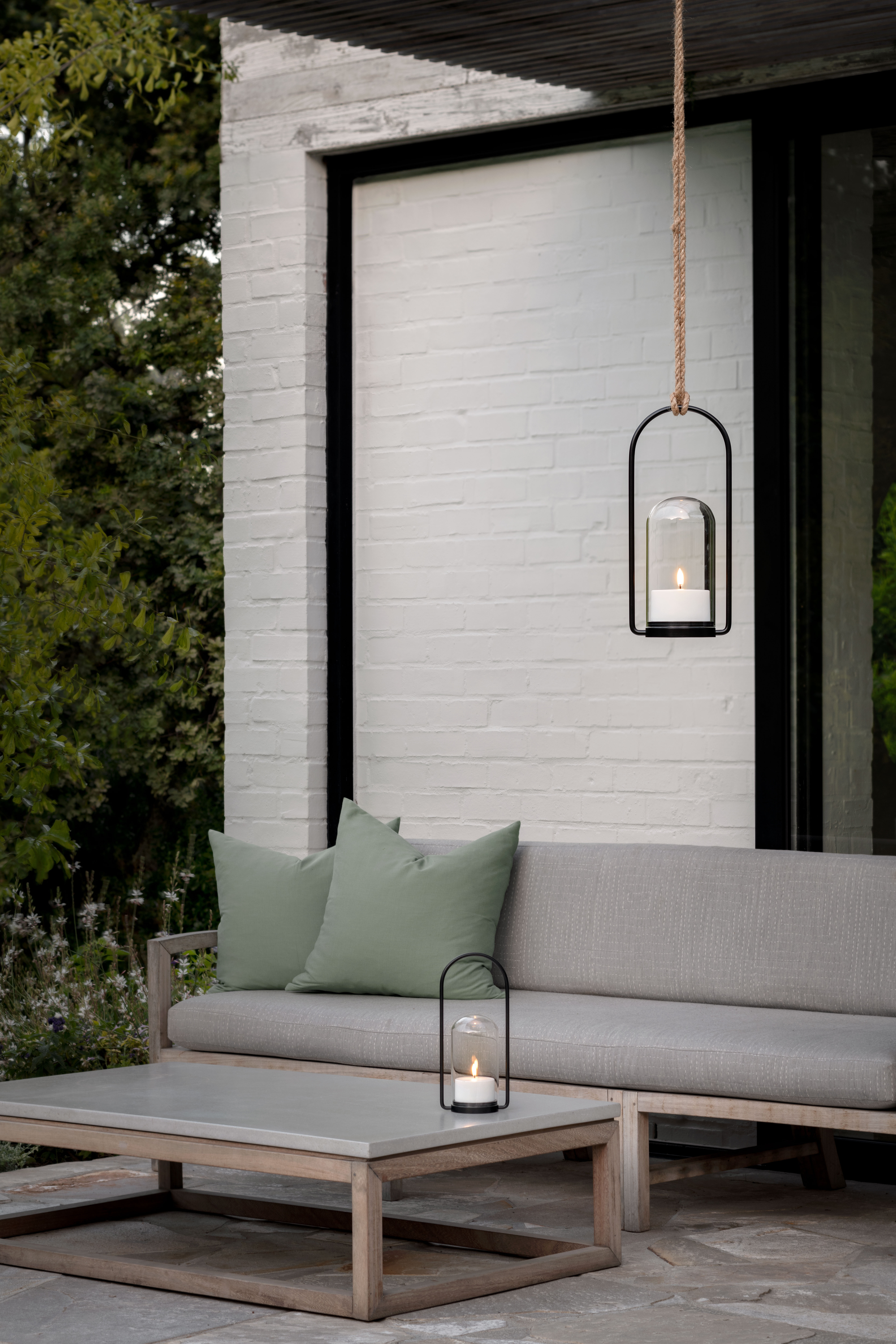 Couch, Innenarchitektur, Wohnzimmer, Kaffeetisch, Kissen