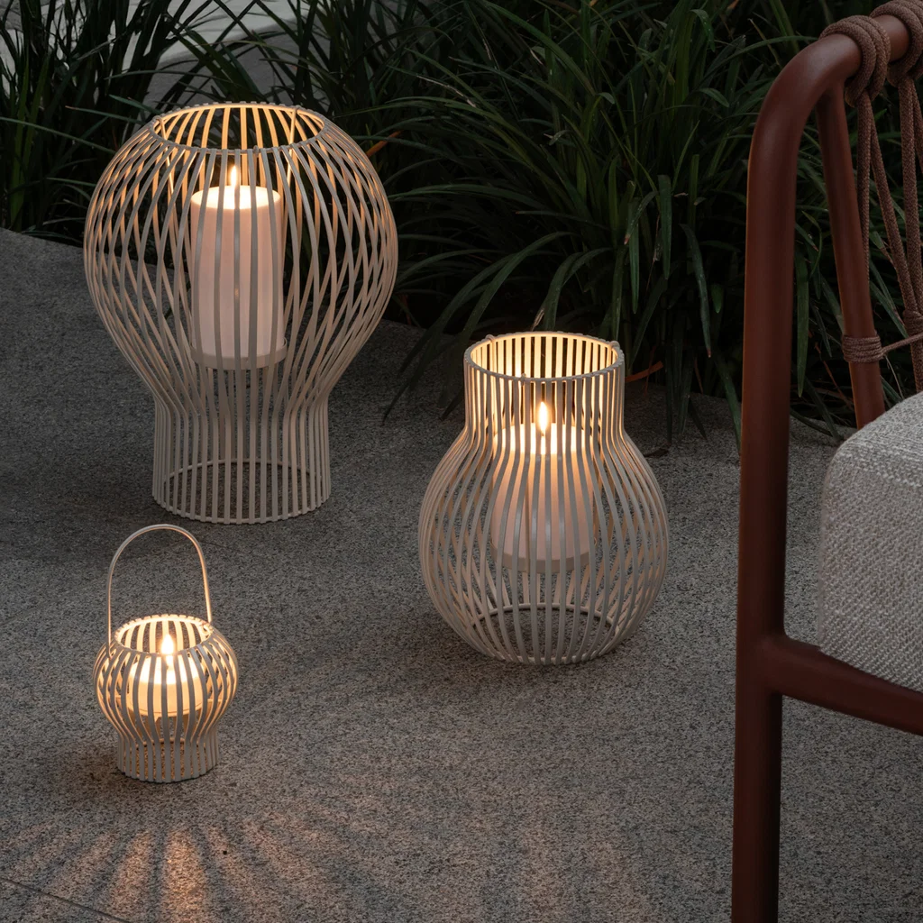 Upside Down Lantern von Piffany, Outdoor, Small, Light Grey Laterne, Laternen, Latern, Außen-Dekoration, Geschenkidee