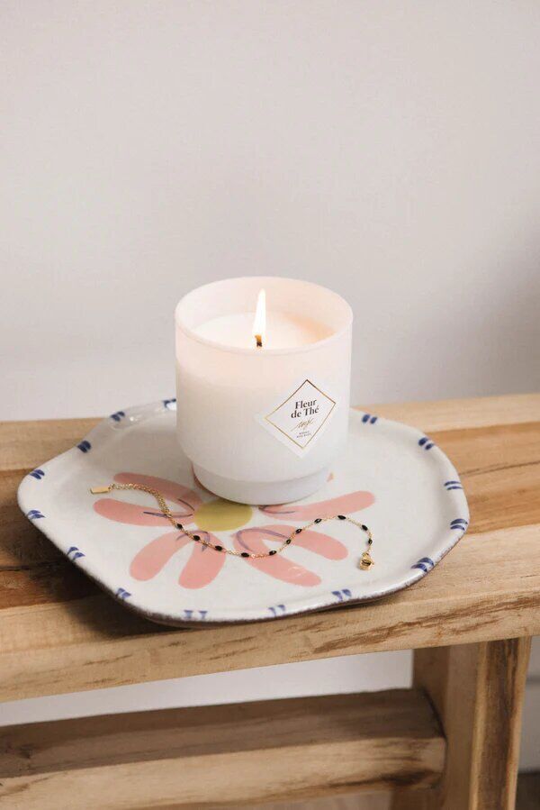 Blütentee - Fleur de Thé - Armband mit schwarzen Perlen 200g Teller