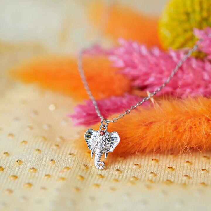 Leela The Elephant (Halskette mit Anhänger) 400g