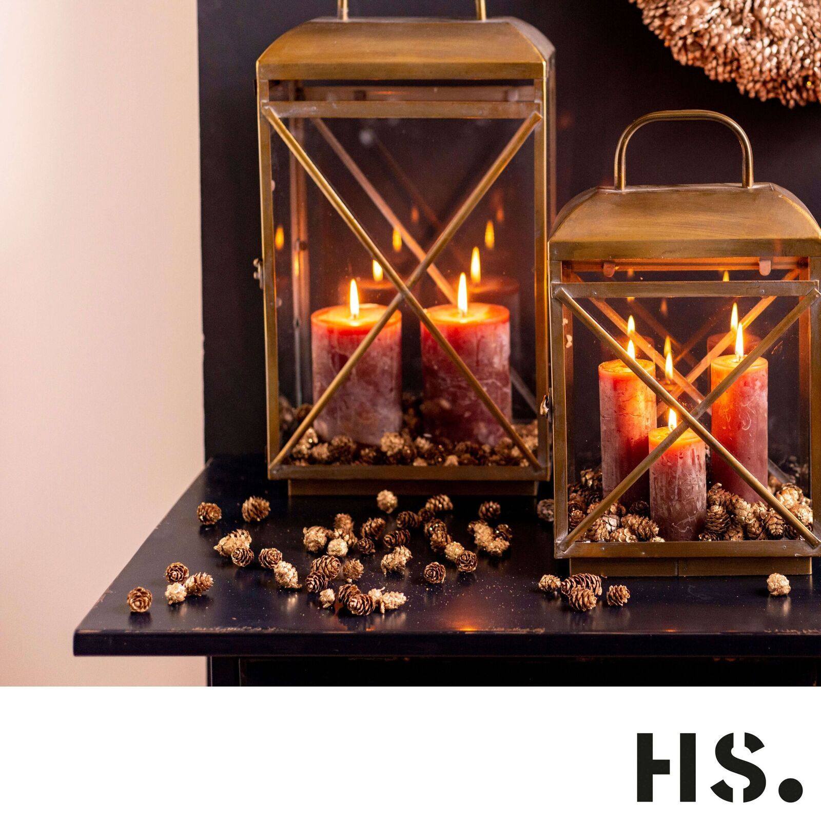 qK_LWpcU Tannenzapfen Deko gold